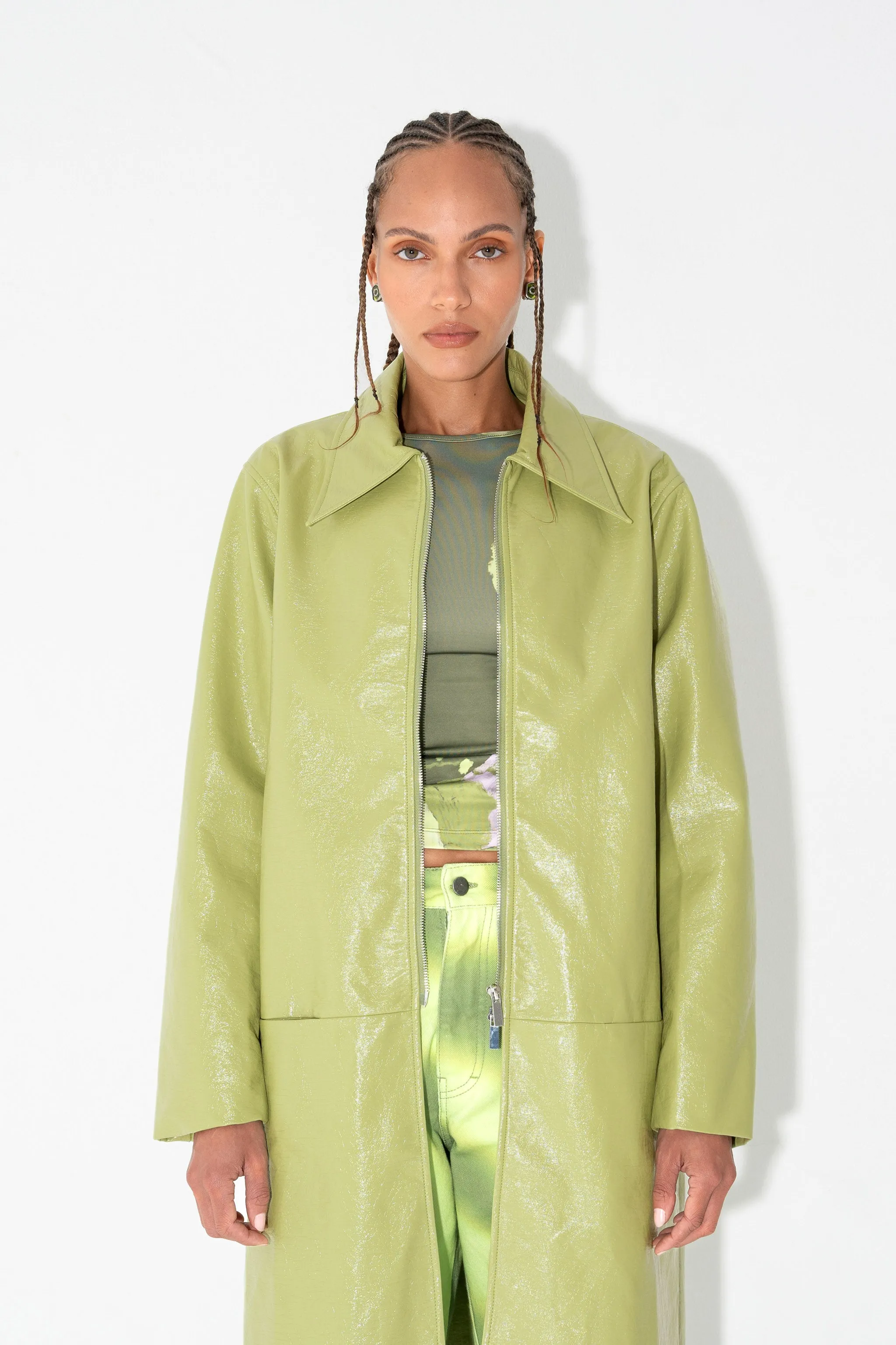 COLLARED STRAIGHT COAT in Granny Smith