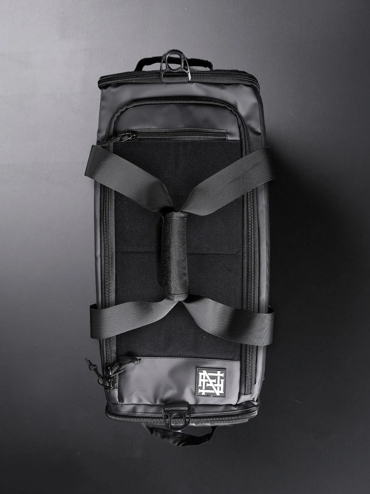 MOMENTUM DUFFLE BAG 44L - BLACK