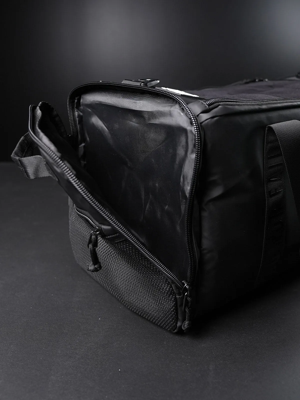 MOMENTUM DUFFLE BAG 44L - BLACK