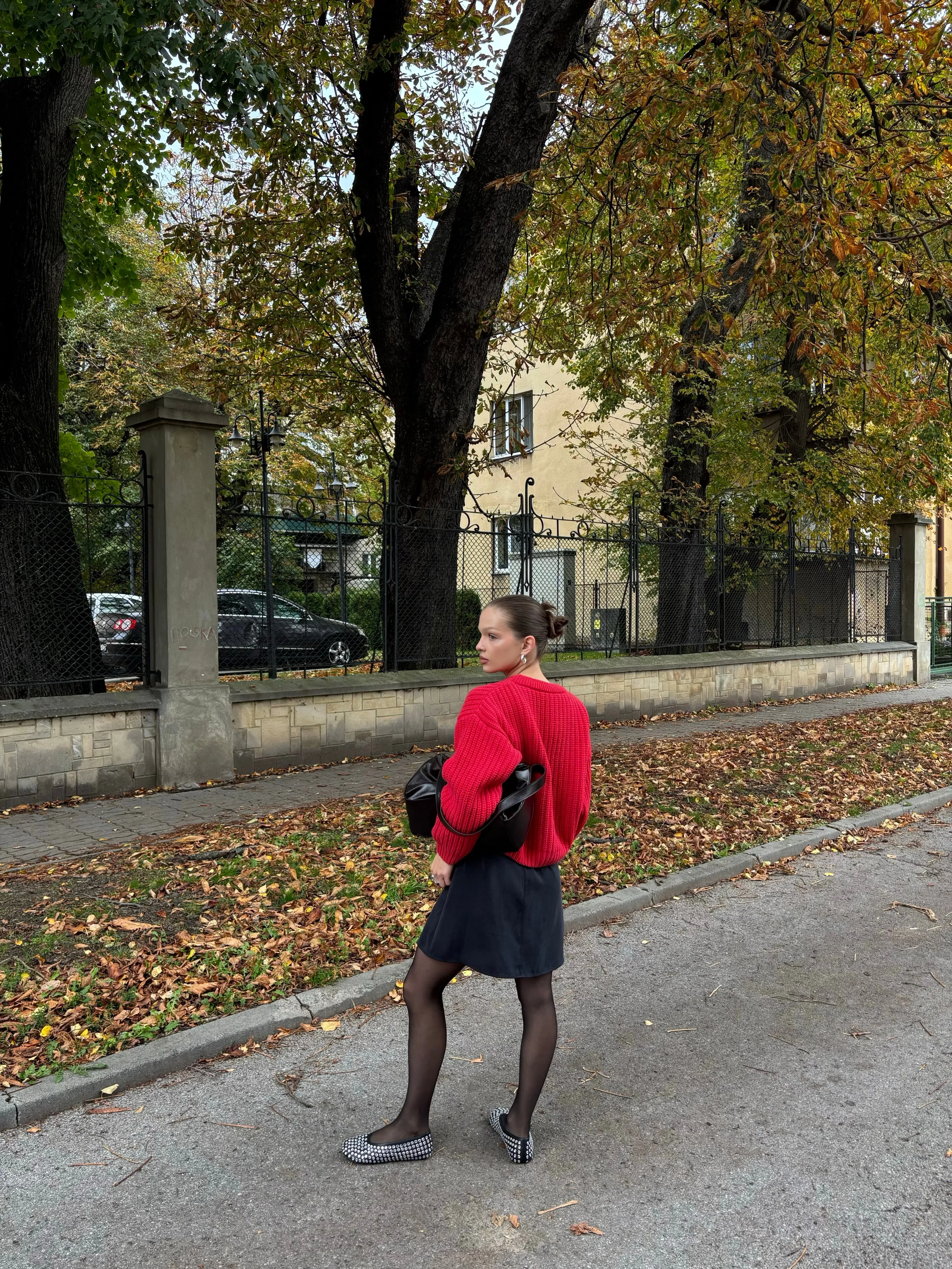 SPÓDNICZKA JAMES