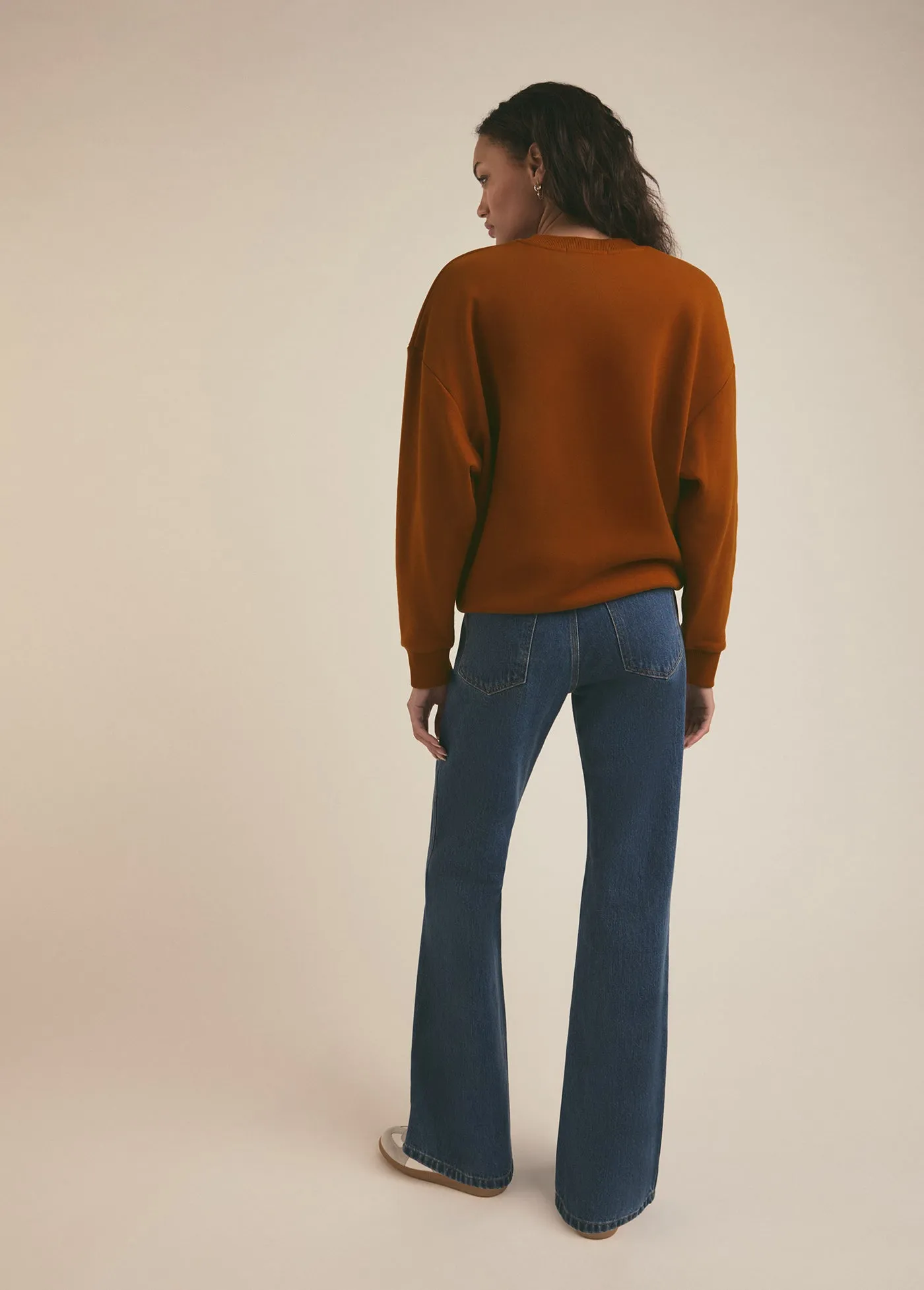 THE COLLEGIATE SWEATSHIRT