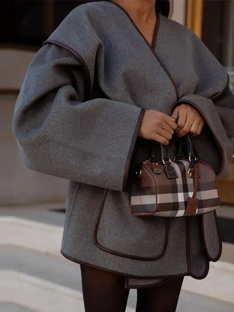 Ysolde – Vintage-inspired style – Belted grey coat